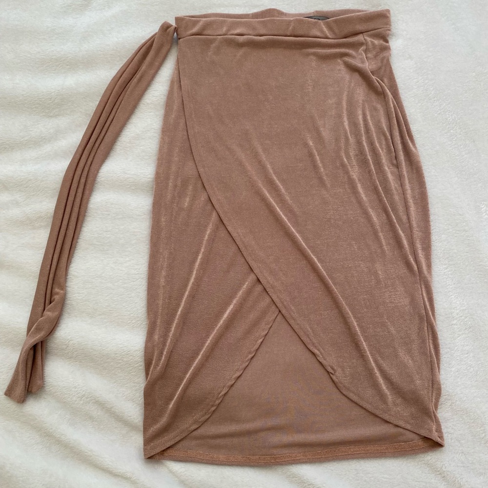 Boohoo Stretchy skirt. Never worn